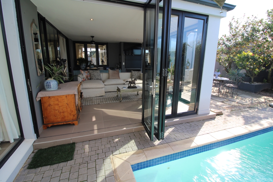 4 Bedroom Property for Sale in Earls Court Lifestyle Estate Western Cape